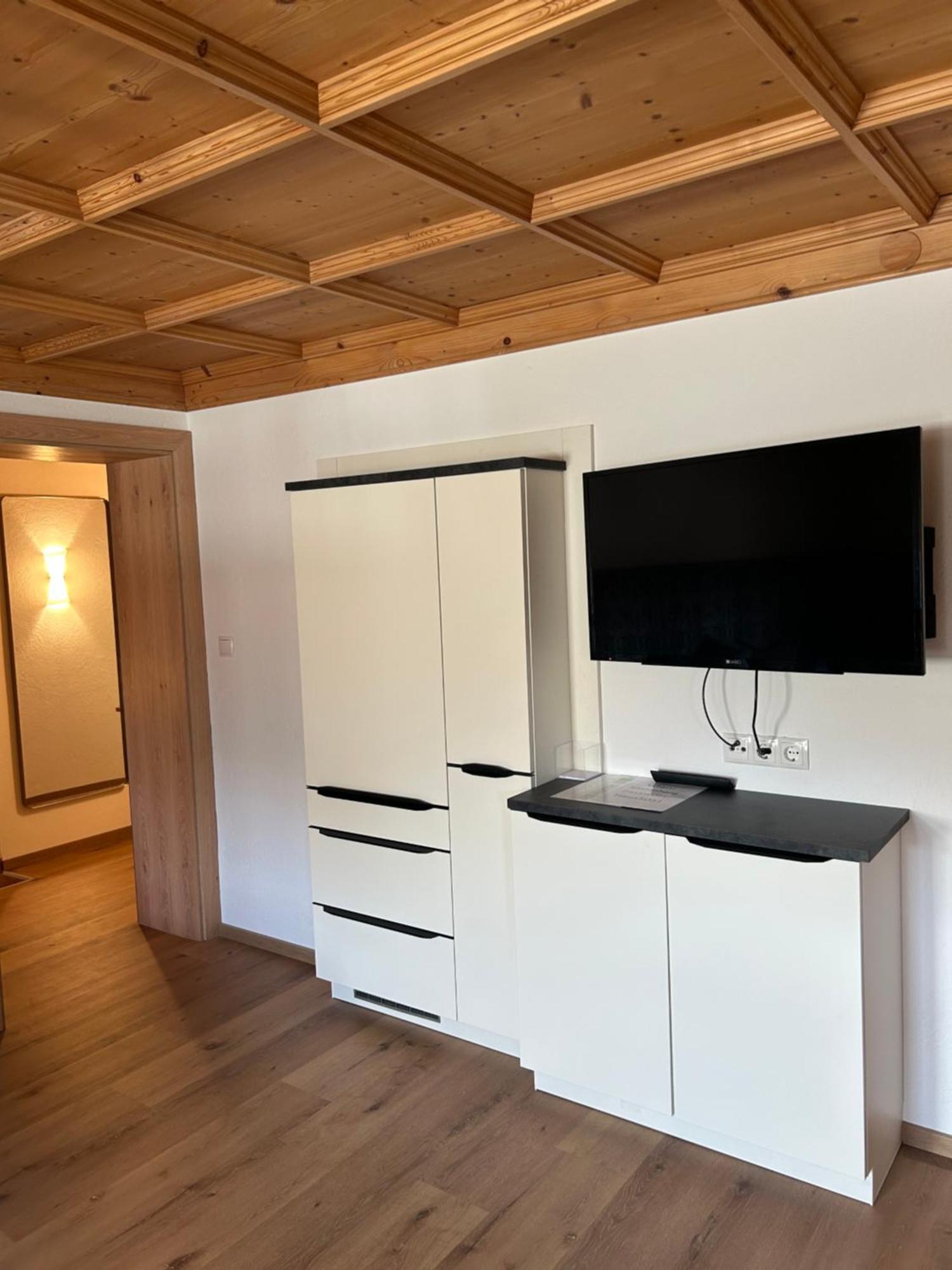 Haus Am Sonnenhang Finkenberg Buitenkant foto