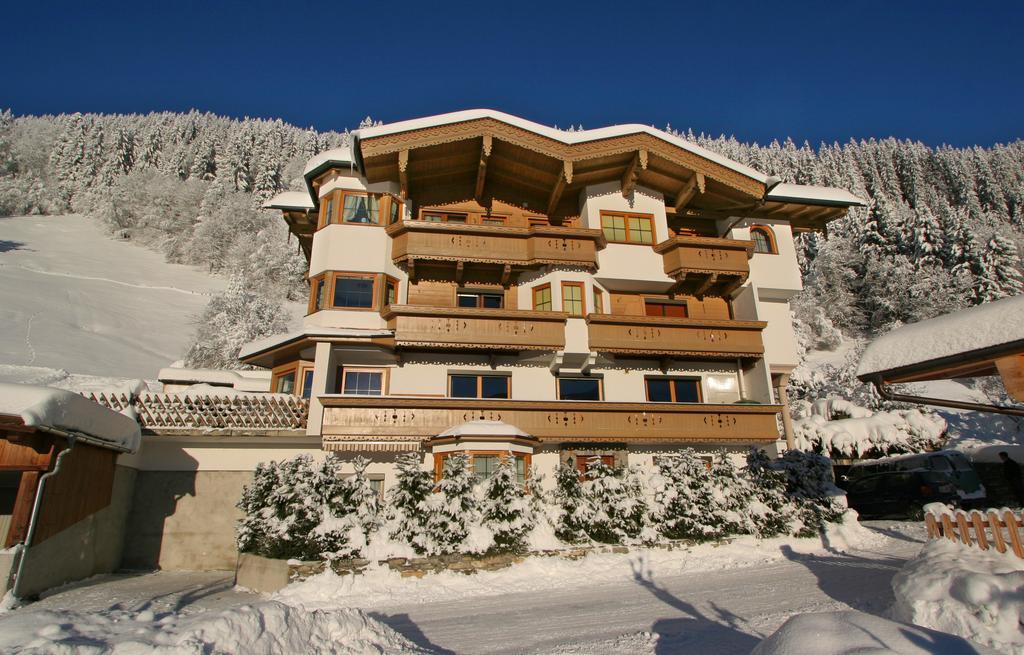 Haus Am Sonnenhang Finkenberg Kamer foto