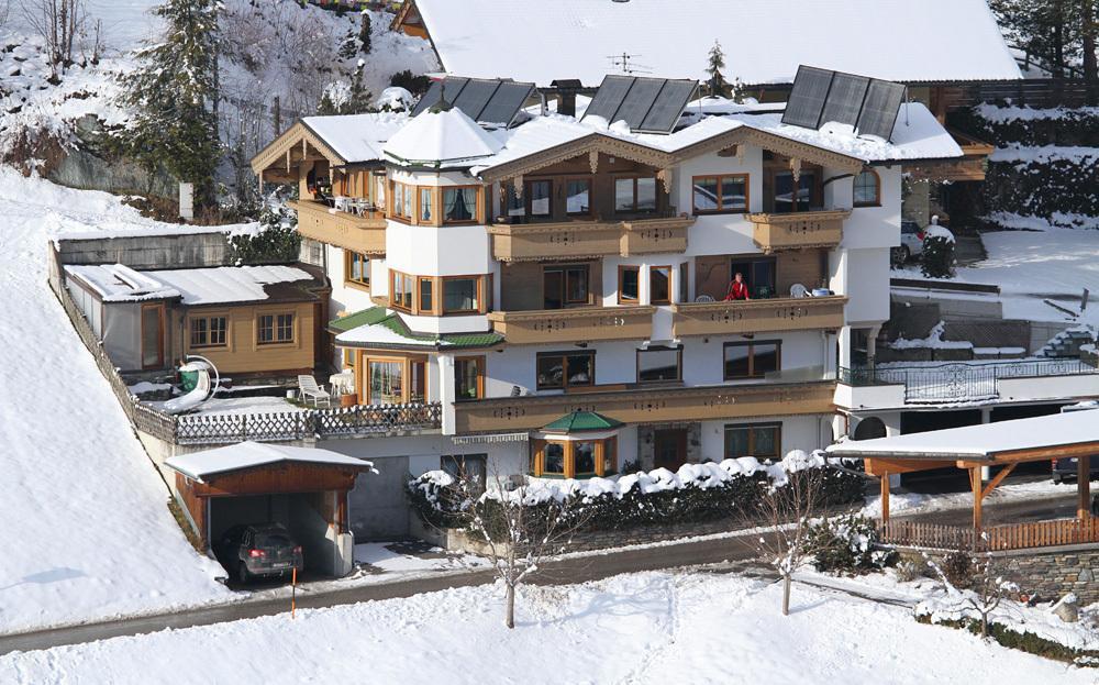 Haus Am Sonnenhang Finkenberg Buitenkant foto