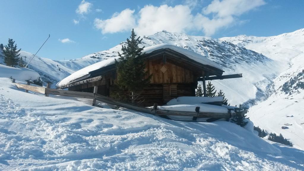 Haus Am Sonnenhang Finkenberg Buitenkant foto